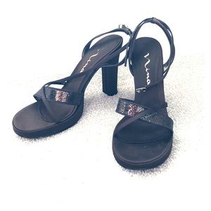 💸⬇️ Nina brown and sequin platform heels. EUC